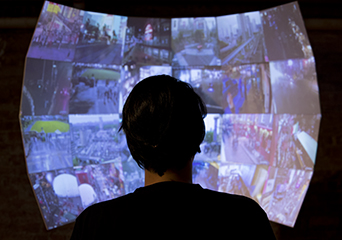 A surveilling installation that confronts the audience with the panopticon of digital age
