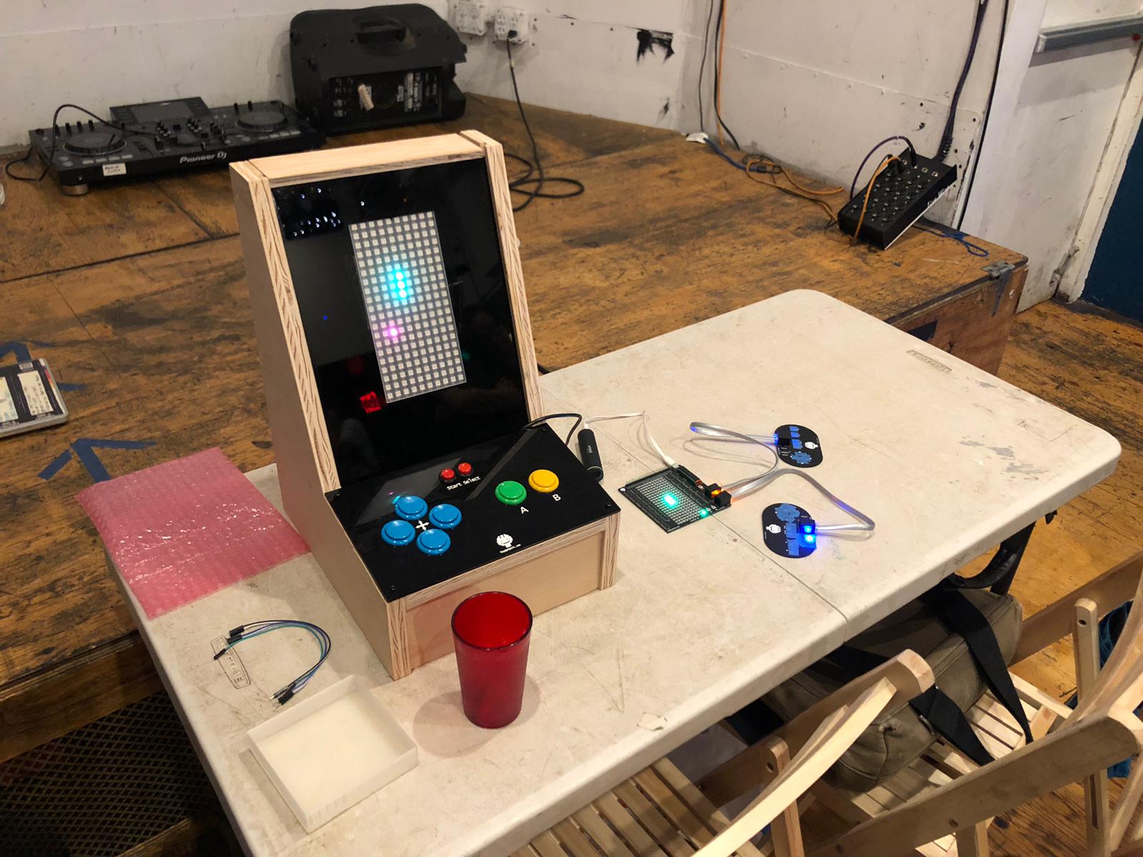 Mini arcade machine that give you selection of classic games.